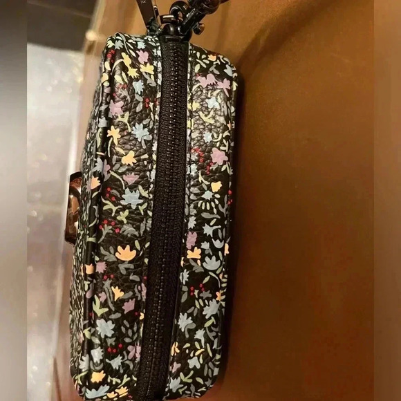 NWT Marc Jacobs Softshot Crossbody Bag Black Multi Floral - Picture 7 of 8